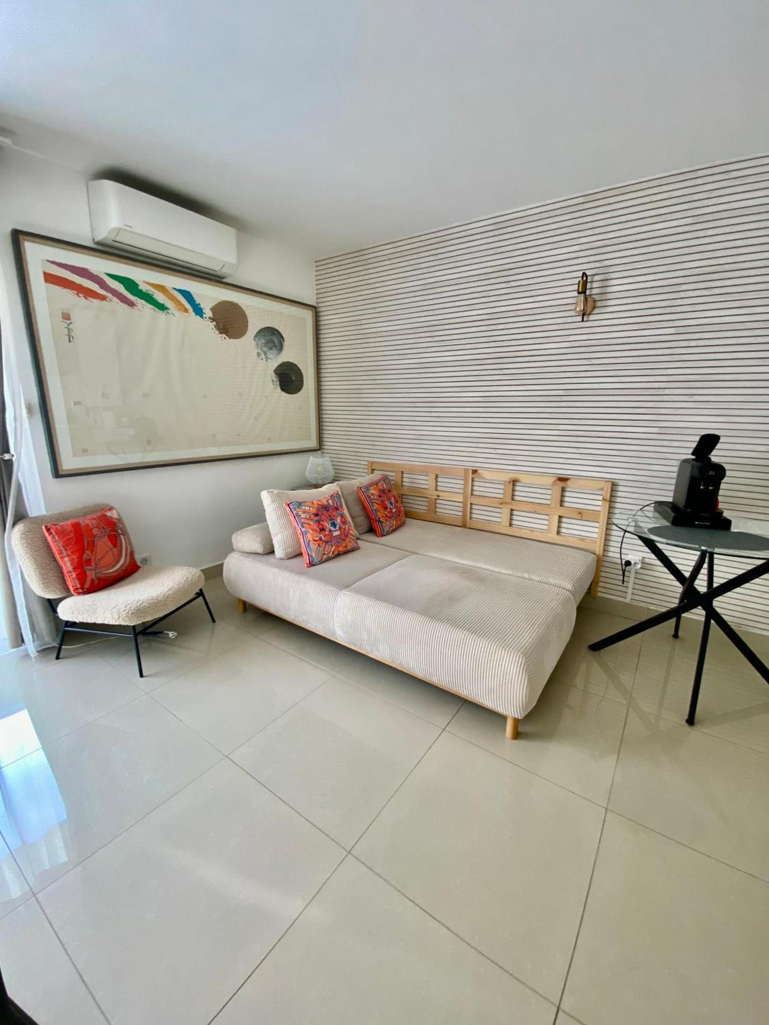 Apartamento 3 Pieces- Vieux Port- Terrasse - Parking Possible Cannes Exterior foto
